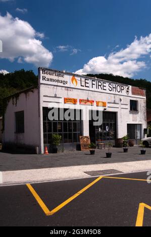 Le Fire Shop cafe, Concorès, dipartimento Lot, Francia Foto Stock