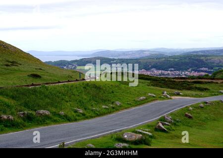 La grande Orme strada stretta e tram fino alla cima Foto Stock