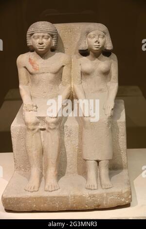 FRANCIA PARIGI (75) LOUVRE, ANTIQUARIATO EGIZIANO, STATUA Foto Stock