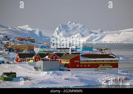 Vista su Ilulissat nel mese di aprile Foto Stock