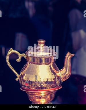 Tè turco pot realizzata in uno stile tradizionale Foto Stock