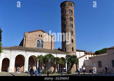 Ravenna. Basilica di Sant'Apollinare nuovo. Foto Stock