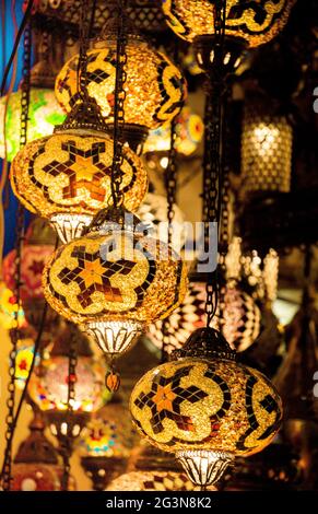 Mosaico lampade ottomano dal Grand Bazaar Foto Stock