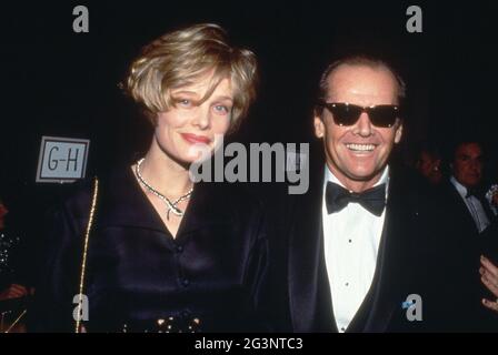 Rebecca Broussard e Jack Nicholson 1990. Credito: Ralph Dominguez/MediaPunch Foto Stock