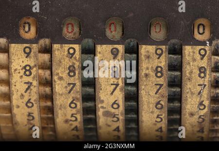 Macchina di aggiunta manuale vintage isolata Foto Stock