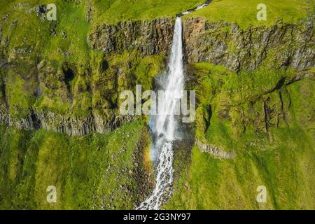 Cascata Bjarnarfoss vicino a Budir nella penisola di Snaefellsnes in Islanda Foto Stock