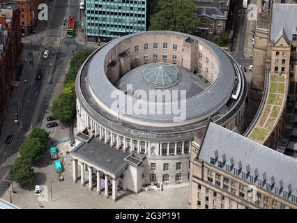 Veduta aerea della biblioteca centrale di Manchester (biblioteca pubblica) Foto Stock