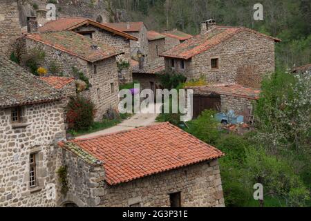 Tipico villaggio di alta loira in Alvernia Foto Stock