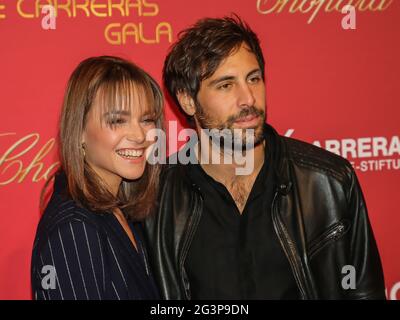 LOTTE e Max Giesinger in occasione del 25. Jose Carreras Gala 12.12.19 a Lipsia Foto Stock