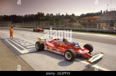 Gilles Villeneuve Ferrari F1 al 40° anniversario della Ferrari all'Autodromo Dino Ferrari Imola Italia 1987 ottobre Foto Stock