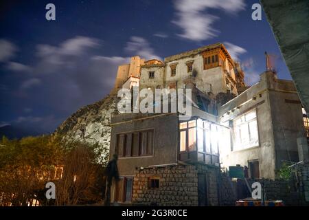 La foto di Palazzo Leh di notte Foto Stock