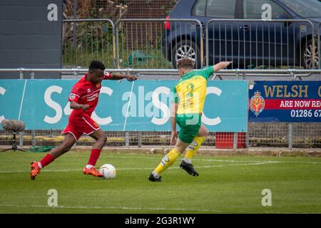 Caernarfon, Galles 29 maggio 2021. JD Cymru Premier UEFA Europa Conference League play-off finale tra Caernarfon Town e Newtown AFC. Foto Stock