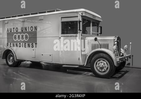 Museo di August Horch nella città di Zwickau - Transporter-service per auto da corsa Foto Stock