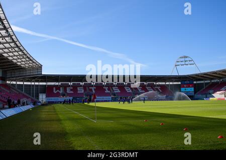 Llanelli, Galles 15 giugno 2021. Incontro internazionale tra donne del Galles e donne della Scozia Foto Stock