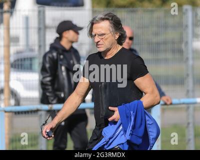 Capo allenatore Norbert Elgert FC Schalke 04 U19 stagione 2020-21 Foto Stock