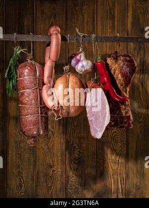 Salsicce e verdure Foto Stock