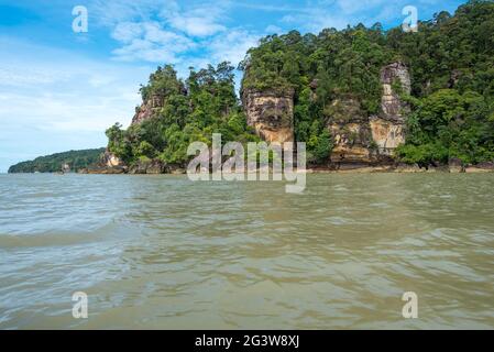 La costa del Parco Nazionale di Bako nello stato malese di Sarawak sul Borneo Foto Stock