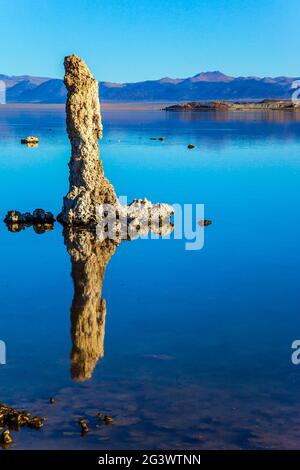 California, Stati Uniti. Lago mono Foto Stock