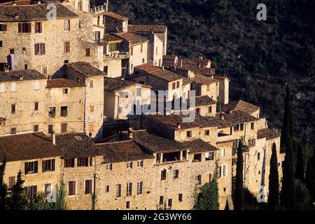 FRANCIA. ALPES-MARITIMES (06) REGIONE PROVENZA. PEILLON VILLAGGIO Foto Stock