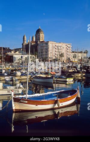 VAR (83) COSTA SUD. ST-RAPHAEL E IL SUO PORTO Foto Stock