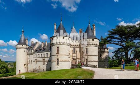 Chaumont sur Loire (Francia centrale): Panoramica del castello risalente al 15 ° secolo, le rive del fiume Loira e la Valle della Loira. Lo Foto Stock