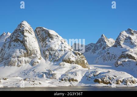 Paesaggio invernale lungo la costa occidentale Foto Stock