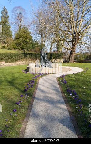 EAST GRINSTEAD, WEST SUSSEX, UK - 1 MARZO : McIndoe Memorial in East Grinstead West Sussex il 1 marzo 2021 Foto Stock