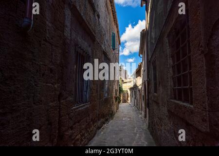 Nei vicoli di Sorano, provincia di Grosseto, Toscana, Italia, Europa Foto Stock