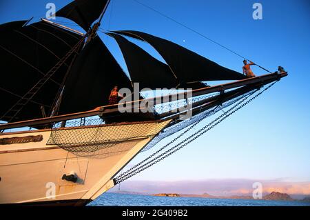 INDONESIA. ISOLE NUSA TENGARRA. CROCIERA DI LUSSO SILOLONA Foto Stock