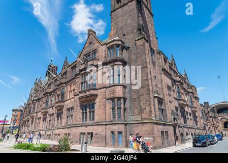 Coventry City Council House è costruito in arenaria rossa in stile Tudor. Foto Stock