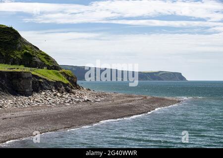 Whitehaven, Cumbria, Inghilterra. 15 giugno 2021. Una vista delle scogliere di Whitehaven. Foto Stock