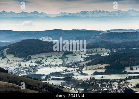 Vista da Herzogenhorn alle Alpi, Feldberg, Foresta Nera, Baden-Württemberg, Germania Foto Stock