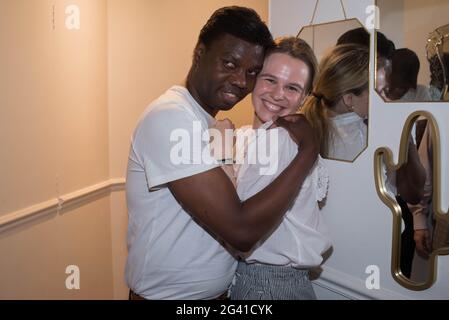 Parigi : Festa di compleanno Fabienne Thibeault dal modello Jérémy Bellet Foto Stock