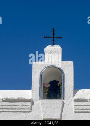 CASARES, ANDALUSIA/SPAGNA - 5 MAGGIO : Vista del cimitero di Casares Spagna il 5 maggio 2014 Foto Stock