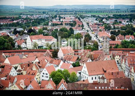 Vista aerea della skyline di Nordlingen Baviera in Germania Foto Stock