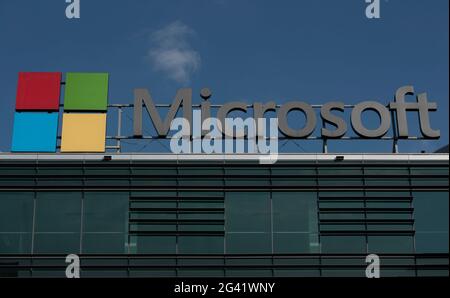 Varsavia, Polonia. 18 Giugno 2021. Firma e logo Microsoft sono raffigurati il 18 giugno 2021 a Varsavia, Polonia. Credit: Aleksander Kalka/ZUMA Wire/Alamy Live News Foto Stock