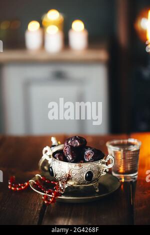 Festa musulmana del mese Santo di Ramadan Kareem Foto Stock