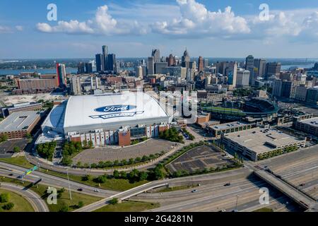 Detroit, Michigan, Stati Uniti. 10 Giugno 2021. 10 giugno 2021 - Detroit, Michigan, USA: Ford Field è uno stadio di football americano a cupola situato nel centro di Detroit. Serve principalmente come sede dei Detroit Lions della National Football League Credit: Walter G Arce Sr Grindstone medi/ASP/ZUMA Wire/Alamy Live News Foto Stock