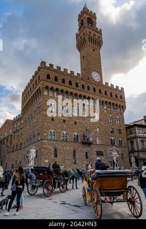 Firenze, Toscana/Italia - 19 Ottobre : Vista di Palazzo Vecchio a Firenze il 19 ottobre 2019. Persone non identificate Foto Stock