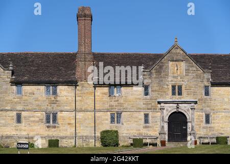 EAST GRINSTEAD, WEST SUSSEX, UK - 1 MARZO : Vista del Sackville College East Grinstead West Sussex il 1 marzo 2021 Foto Stock