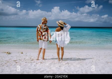 Spiaggia di Playa Porto Marie Curacao, spiaggia tropicale bianca con acqua turqouse oceano Foto Stock