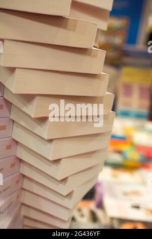 Stack di libri come concetto di istruzione e business Foto Stock