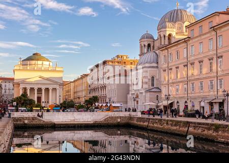 Canal Grande al tramonto, Piazza di Sant'Antonio, Trieste, Friuli-Venezia Giulia, Italia Foto Stock