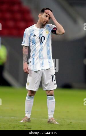 Brasilia, Brasile. 18 Giugno 2021. Partita tra, Argentina x Uruguay valida per il secondo round Copa America Brasile 2021, tenutosi al Estádio Nacional De Brasília Mané Garrincha, venerdì 18. Nella foto, Player messi Argentina (Photo: Francisco Stuckert/Fotoarena) Credit: Foto Arena LTDA/Alamy Live News Foto Stock