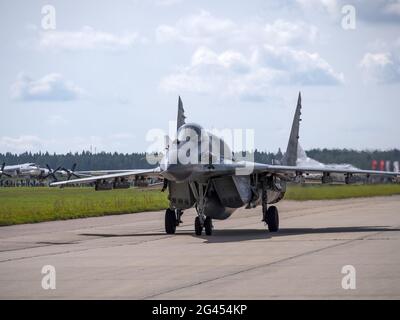 Mosca Russia Zhukovsky Airfield 31 agosto 2019: Volo dimostrativo mig-29 per il perfezionamento dell'aerobatic Aerospace internazionale Foto Stock