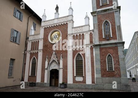 Lanzo-italia-Giugno 2021 il centro storico del caratteristico borgo di Lanzo situato ai piedi delle Alpi in Piemonte. Foto Stock