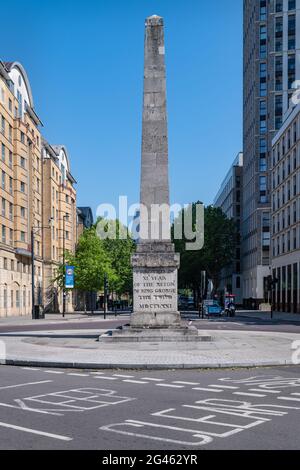 Obelisco del Circus di St George a Southwark, Londra sud, Regno Unito Foto Stock