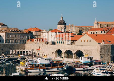 Paese vecchio di Dubrovnik, Croazia. Dentro la città, viste le strade di un Foto Stock