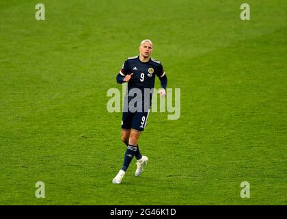 Wembley Stadium, Londra, Regno Unito. 18 Giugno 2021. Campionato europeo di calcio 2021, Inghilterra contro Scozia; Lyndon Dykes of Scotland Credit: Action Plus Sports/Alamy Live News Foto Stock