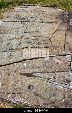 Coppa e pietre segnate ad anello a Cairnbaan in Argyll, Scozia Foto Stock